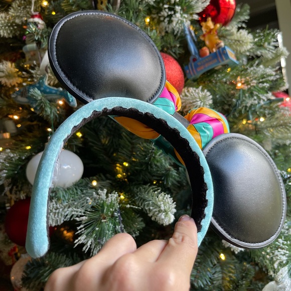 Disney Minnie Ears Buzz Lightyear Sox - Picture 4 of 6